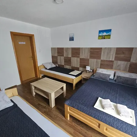 Apartmani I Sobe 