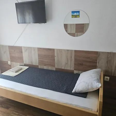 Bed & Breakfast Restoran I Sobe 