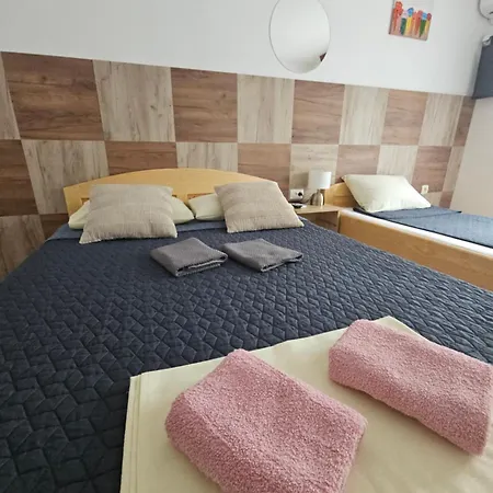 Apartmani I Sobe 