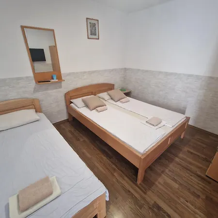 Apartmani I Sobe 